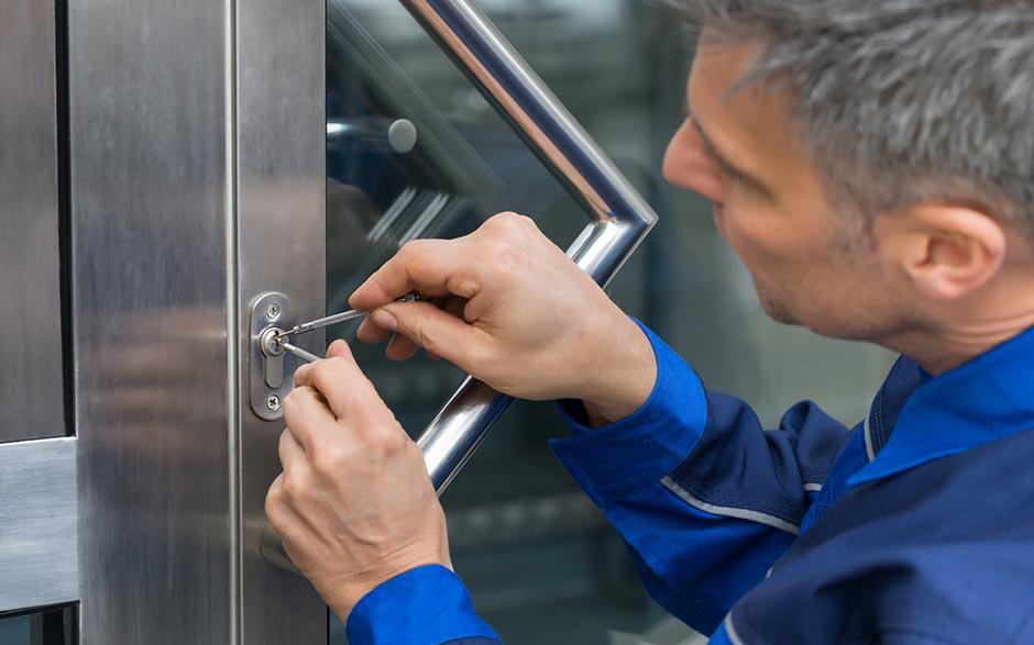 ouvrir une porte claquée Champlan